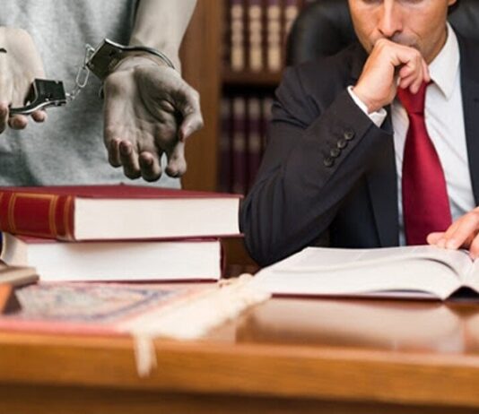 What to Do if Charged With a Crime crime lawyer