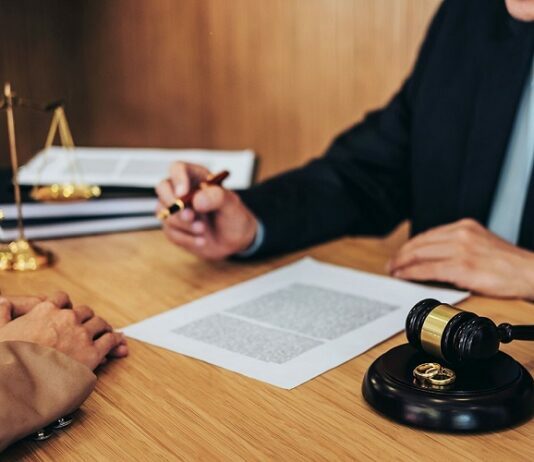 How To Choose The Right Divorce Lawyer For Your Needs Divorce Lawyer